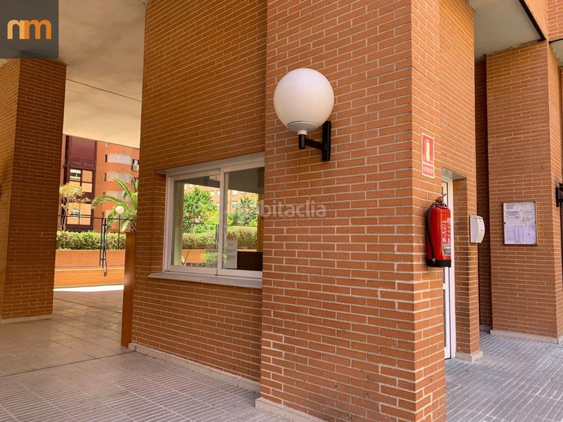 Foto 053c8775-5b12-4715-9d12-bc496b95ed75. Flat with heating pool in Abrantes Madrid