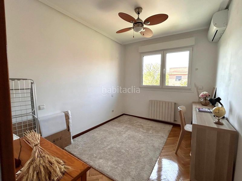 Foto f49ded46-2c6f-4838-b92a-dc186dda5bb7. Piso en Timón Madrid