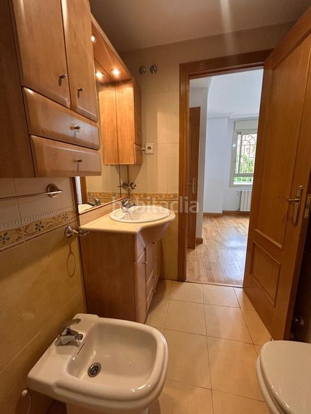 Foto c36a5989-cfc5-4c09-834f-f47832318c2a. Pis amb calefacció piscina a Abrantes Madrid