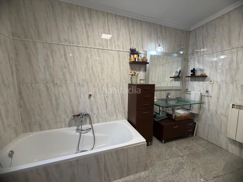 Foto d07c5c80-f82d-4611-8640-9caa24b9f752. Chalet en Campamento Madrid