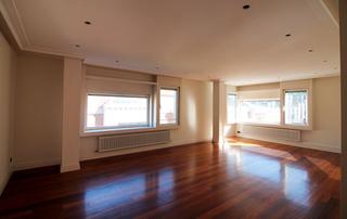 Appartement  Leizaola lehendakariaren kalea. Excelente vivienda en zona tranquila y exclusiva situado junto a