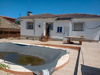 Xalet a Hormigos. Chalet en hormigos a 5 min del rio con 1000 m de parcela y casa