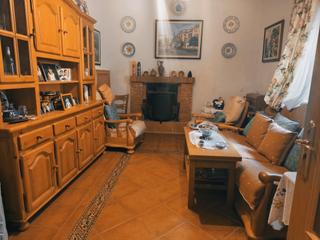 Casa  Calle de la plaza 17. Casa en otero por 75.000€ con patio y 5 habitaciones