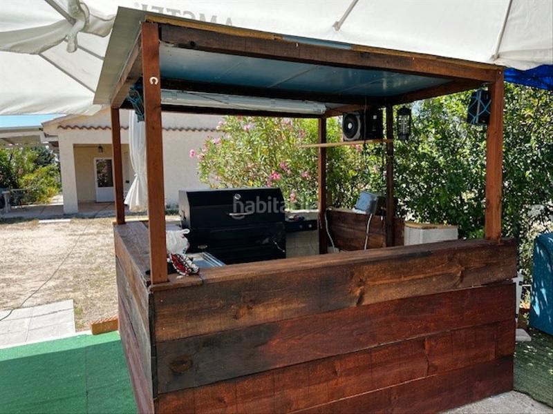 Foto a95541c6-8d38-4c75-bde2-8c742723f0fd. Chalet gran chalet en un planta con gran parcela con piscina 150.000 en Nombela