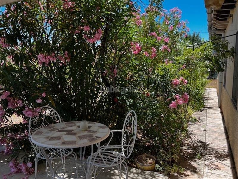 Foto fc481eca-620c-47ef-9d6b-75a224c84bcd. Chalet gran chalet en un planta con gran parcela con piscina 150.000 en Nombela