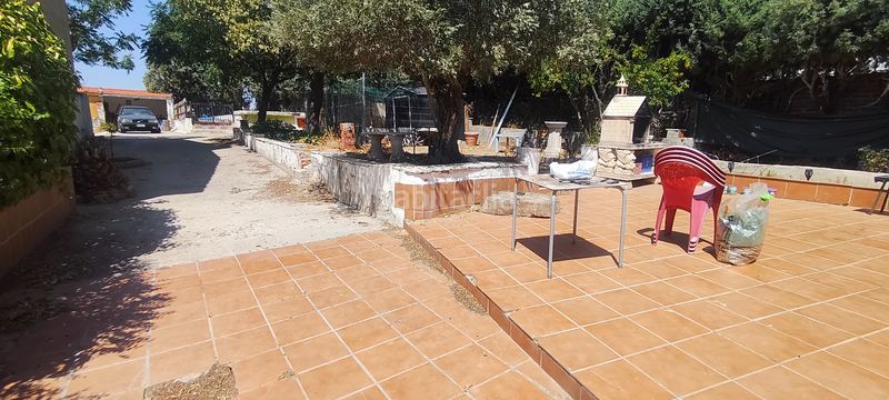 Foto 1a06ab6c-2bc4-4fdc-bf71-43daaef8766e. Xalet amb xemeneia calefacció aparcament piscina a Palomeque