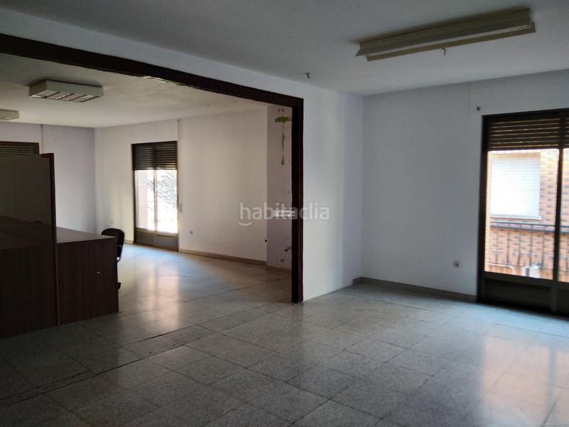 Foto a21b994f-11d1-4f51-ab40-9d52a6d6921f. Location local commercial dans n/a dans Torrijos