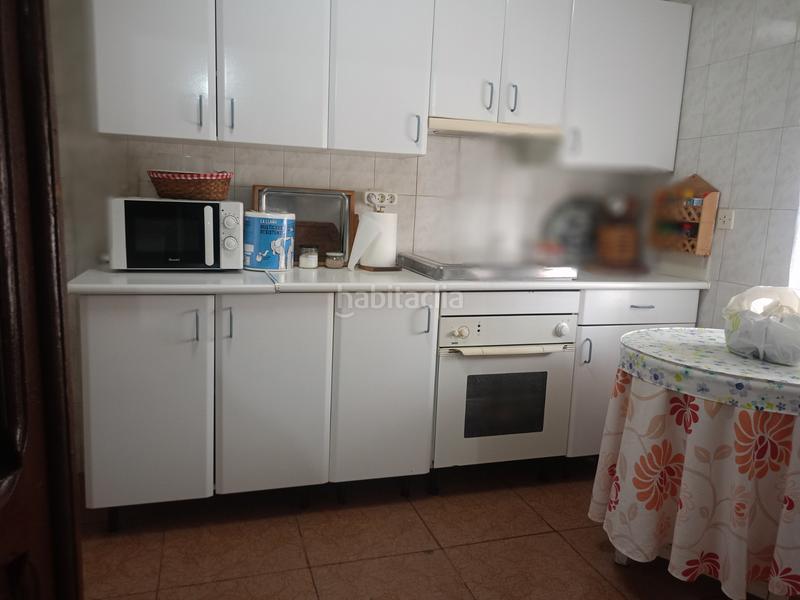 Foto 0289dfa1-6335-45de-a7ac-ad5a2e7606bd. Casa dos casas al precio de una con gran patio 85.000€ en Otero