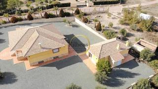 Casale in La Tova