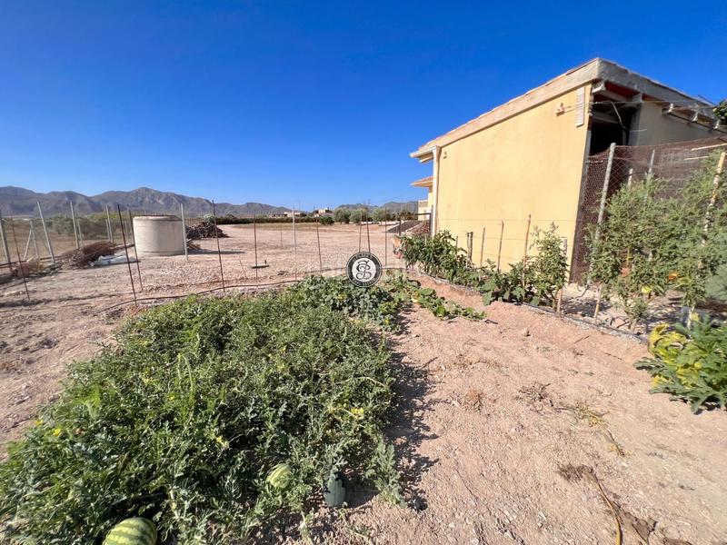 Foto 0fe1183d-fe7c-498e-a396-fa4fa80ba2d3. Country house with parking in Mazarrón casco urbano Mazarrón