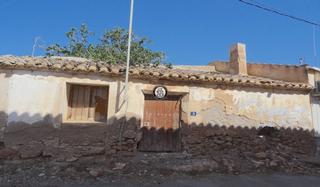 Masia a Las Cánovas - Cuevas de Reyllo