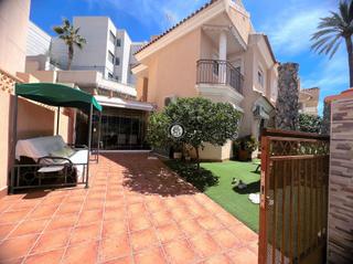 Duplex in El Alamillo