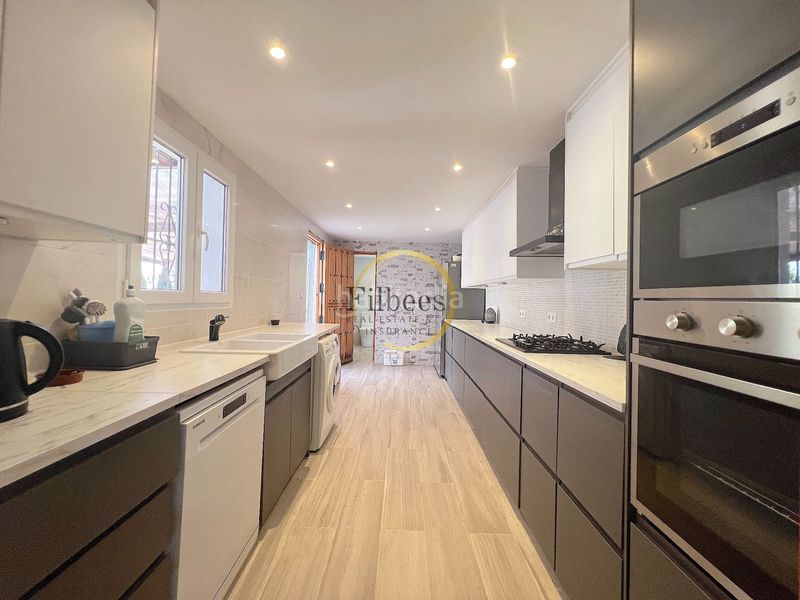 Foto 9a05537a-f98e-4eb0-bd2d-1f3bf75f26d8. Masia amb piscina a Perín Cartagena