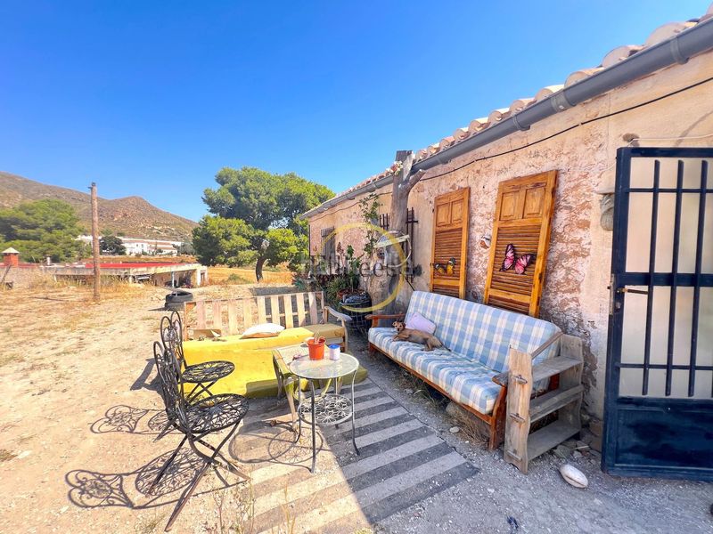 Foto d1a81a3f-3f7c-4afe-8c5b-e16ddc7ec4af. Masia a Mazarrón casco urbano Mazarrón