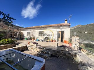 Country house in Morata