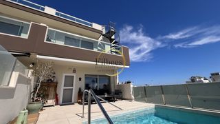 Semi detached house in El Alamillo