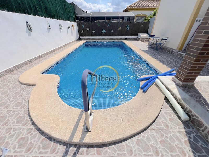Foto 1787e2d3-19a1-437a-a9f1-2f8bf841d7ff. Casa amb aparcament piscina a Mazarrón casco urbano Mazarrón