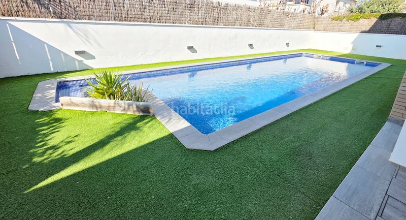 Foto 1d0edab0-7d28-4135-a209-5fe170c0d84e. Xalet amb xemeneia calefacció aparcament piscina a Tarragona
