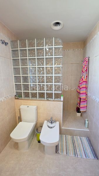 Foto a2d50e68-03e5-4a76-a272-2a57d13af02c. Xalet amb xemeneia calefacció aparcament piscina a Tarragona