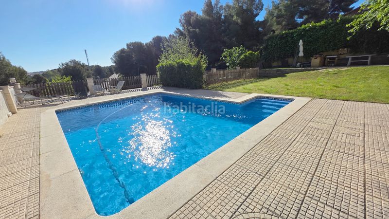 Foto ba7a3620-7ab7-44cd-a973-c6ca25c8a09e. Xalet amb xemeneia calefacció aparcament piscina a Tarragona