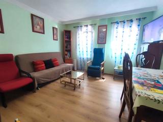 Piso en Reyes Catlicos