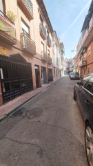 Local Comercial a Estación-Parque O´Donnell. Local diáfano de 19 m2 junto al casco histórico  ideal como tras