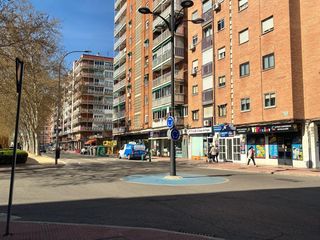 Etagenwohnung in Caballería Española. Oportunidad de inversión o reforma a medida en zona de pryconsa
