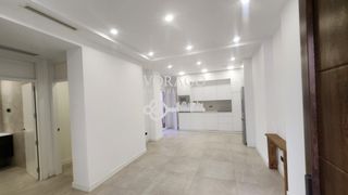 Lloguer Dúplex a Casco Histórico. Dúplex de 3 dormitorios con patio y aerotermia junto a la plaza