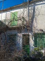 Maison jumelée à Travesía de la magdalena 8. Casa chalet pareada con jardin
