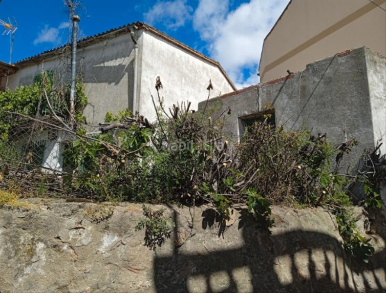 Foto f27bf0f9-1fe1-4597-9951-2254beaa568e. Casa pareada en travesía de la magdalena 8 casa chalet pareada con jardin en Vellón (El)