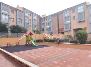 Flat in Molar (El). Piso bajo con terreza garaje trastero y piscina