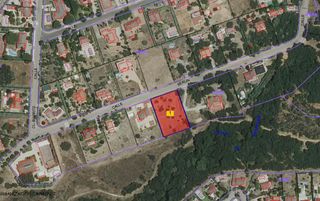 Terreno residenziale  Calle de berlín. Parcela urbana urb. caraquiz