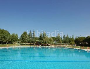 Foto 5fa757bf-2503-46cd-aaf3-769742c95e60. Xalet amb xemeneia calefacció aparcament piscina a Pedrezuela