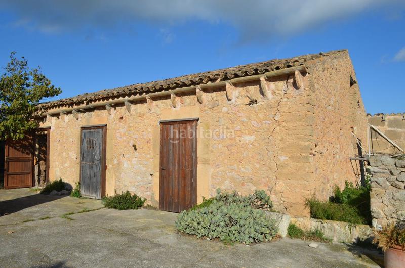 Foto fc8be6b6-a204-4bbb-bb13-8b2cec7564be. Masía en Sant Llorenç des Cardassar