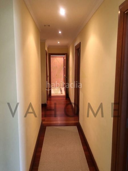 Foto 5d4a07f5-f0ba-4c43-91d3-55ae137b7168. Rent flat with heating parking pool in Puerto Banús Marbella