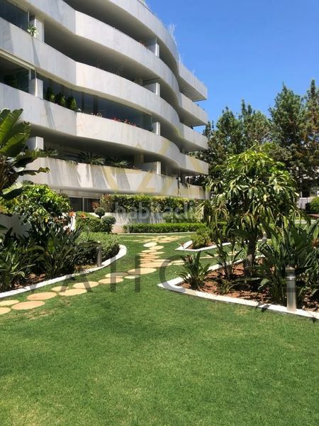 Foto a96ff29f-f5ce-45d2-b518-375ac1a256c4. Rent flat with heating parking pool in Puerto Banús Marbella