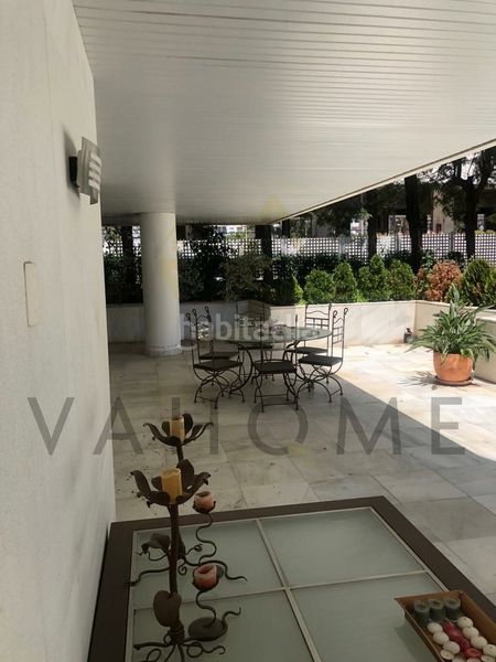Foto c5ec9296-607b-49fc-a723-cc9c4f3608b6. Rent flat with heating parking pool in Puerto Banús Marbella