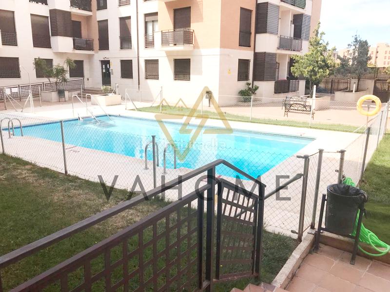 Foto 4d178242-a92e-4753-9875-12e9ff85d90b. Flat with heating pool in Puerta de Murcia-Colegios Ocaña
