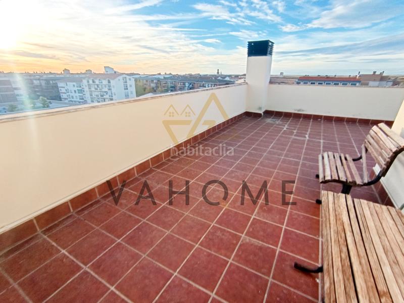 Foto 35652d16-b233-49d9-b90b-873782cdf1c6. Àtic amb calefacció aparcament a Puerta de Murcia-Colegios Ocaña