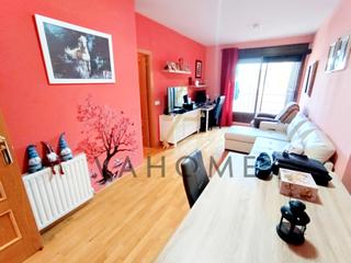 Appartement à Entrada-Gasolineras. Vahome presenta excelente vivienda en ocaña (toledo)