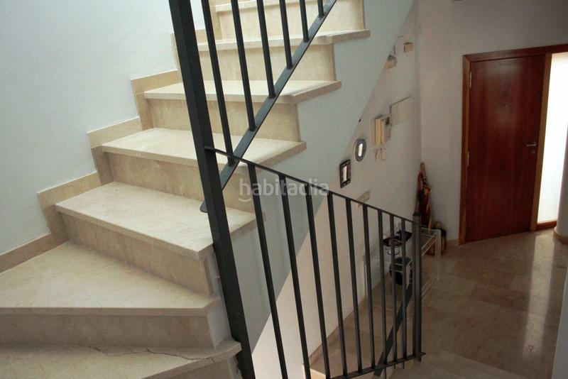 Foto b0c30a70-a793-4470-a258-91e2846dcc77. Casa a schiera con parcheggio in El Faro Cullera