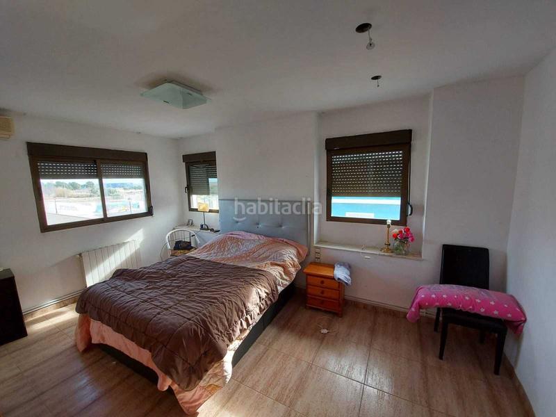 Foto 6e5b55fd-3e12-4b42-bca8-0c279d4541d5. Chalet amplio chalet de 318m. se distribuye en 4 dormitorios, baño, aseo, salón, cocina. cuenta también con plaza de parking en en Favara