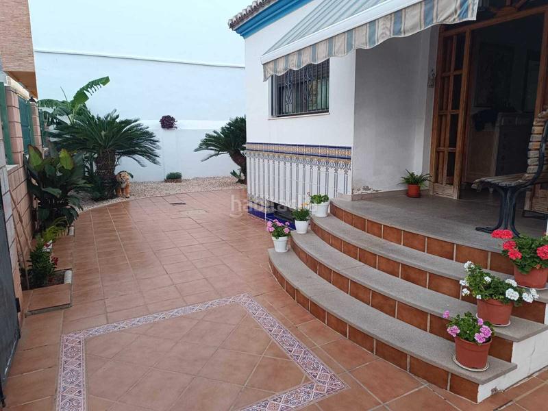 Foto ca7c2f25-3286-4dc4-8dde-74e4addcda12. Chalet amplio chalet de 318m. se distribuye en 4 dormitorios, baño, aseo, salón, cocina. cuenta también con plaza de parking en en Favara