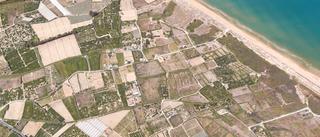 Terreny residencial a El Dossel - Mareny de San Lorenzo. Se trata de un terreno de 11 hanegadas  9.200 m2  situado en la