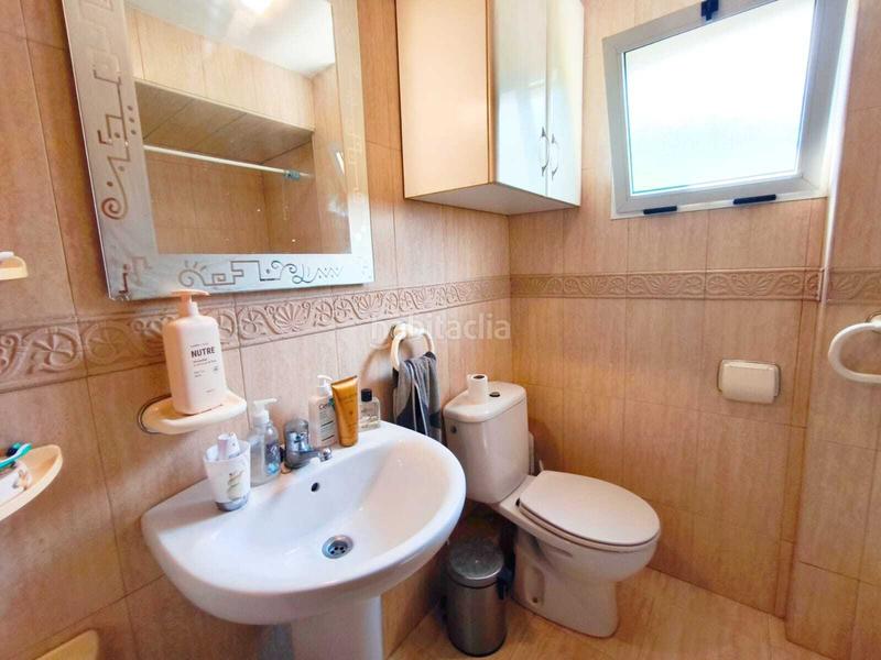 Foto 3213e01e-2f2e-4749-8ca5-291db894f4af. Casa adossada amb aparcament a Llaurí