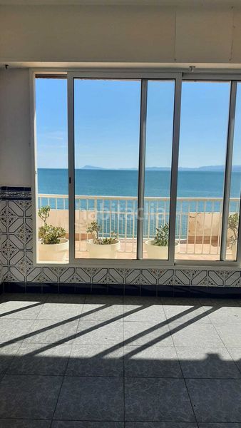 Foto c5b8ca3c-2d69-48d7-9232-4a86ae8ddac3. Local comercial a El Faro Cullera