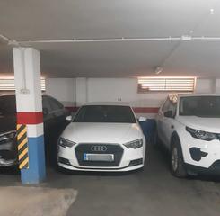 Aparcament cotxe a Pueblo de Cullera. Plaza de aparcamiento de raya en zona bega, muy bien situada y e