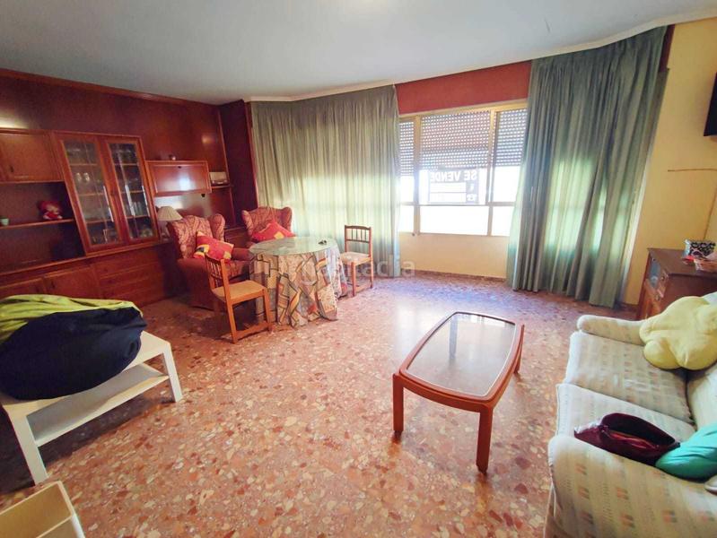 Foto 038d7ccc-c36b-4f9a-a4ef-68c1dd1b3e8a. Pis a pueblo de Cullera Cullera