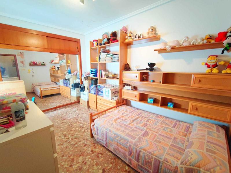 Foto d5f7ddb9-d5a3-41d7-b7b6-1d36dcbd1fe1. Pis a pueblo de Cullera Cullera