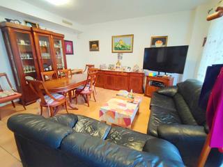 Casa adossada a Bulevar del Xúquer. A la venta adosado de 3 plantas en la zona del bulevar, una de l